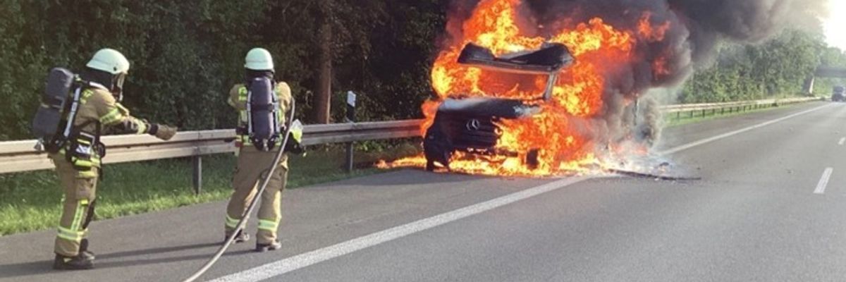 FW-RE: LKW-Brand auf der A2 in Fahrtrichtung Hannover