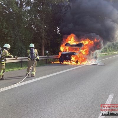 FW-RE: LKW-Brand auf der A2 in Fahrtrichtung Hannover