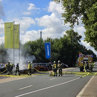 FW-WRN: Brennender PKW alarmiert die Freiwillige Feuerwehr Werne