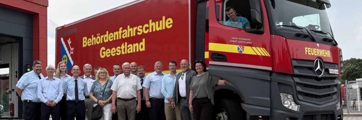FW Geestland: Neuer Fahrschul-Lkw stärkt Ausbildung der Feuerwehrkräfte in Geestland
