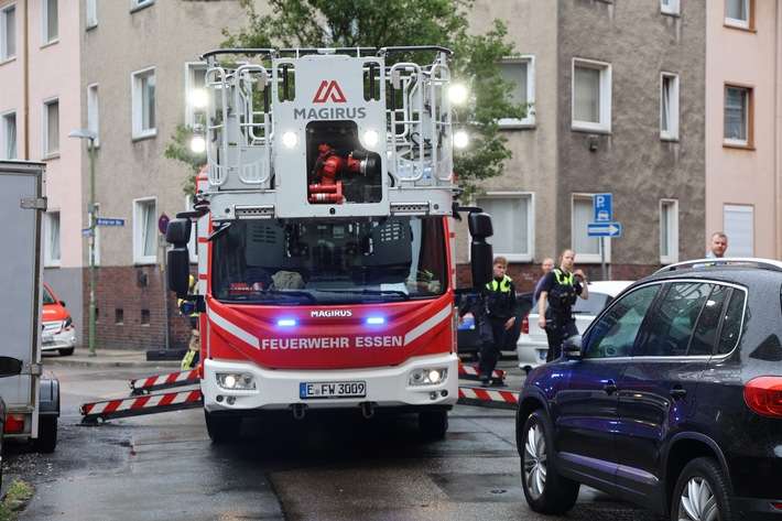FW-E: Wohnungsbrand in Essen-Frohnhausen - Feuer schnell gelöscht