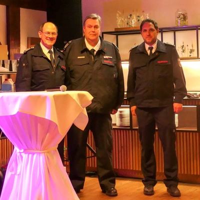 Feuerwehr Kalkar: Kameradschaftsabend der Freiwilligen Feuerwehr Appeldorn im Zeichen von 100 Jahren Gemeinschaft