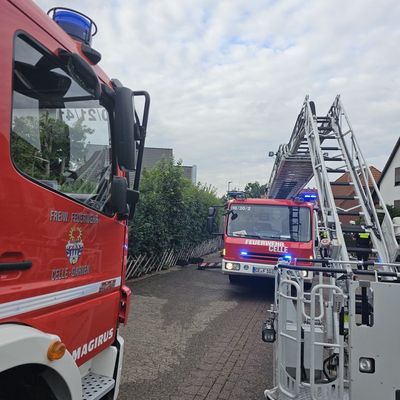 FW Celle: Garagenbrand in Garßen