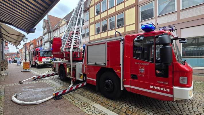 FW Celle: Rauchentwicklung in der Altstadt von Celle