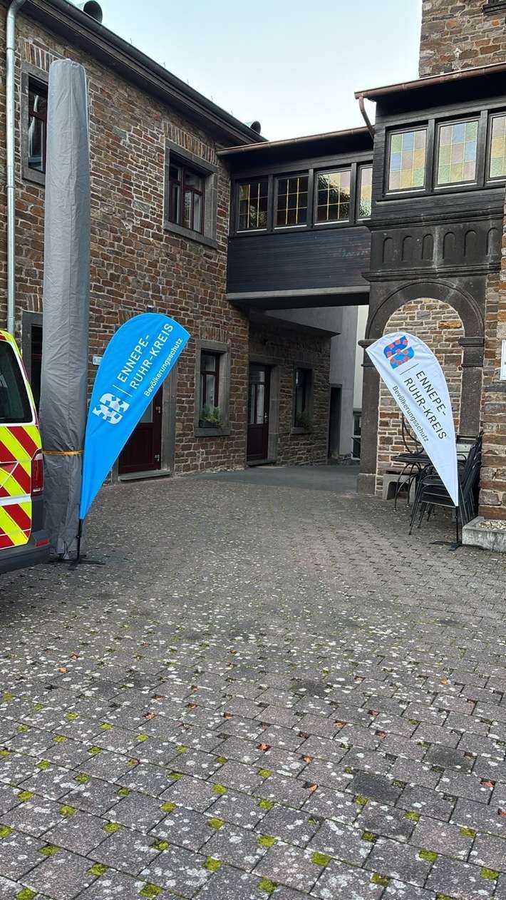 FW-EN: Klausurtagung an der Mosel - Leitungen der Feuerwehren, Kreisbrandmeister und Präsidium des Kreisfeuerwehrverbandes EN stimmten sich ab