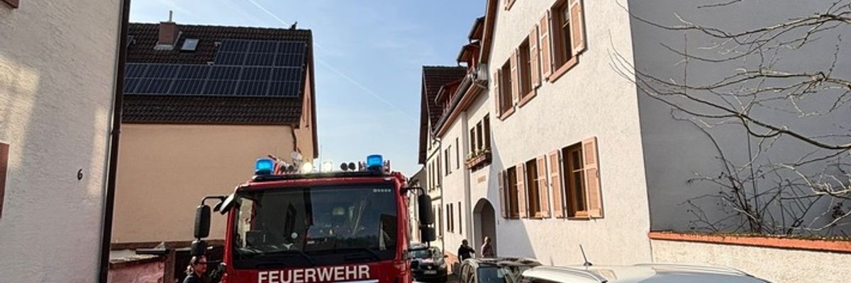 FW Weinheim: Feuerwehr Weinheim beseitigt Wasserschaden in der Hintergasse