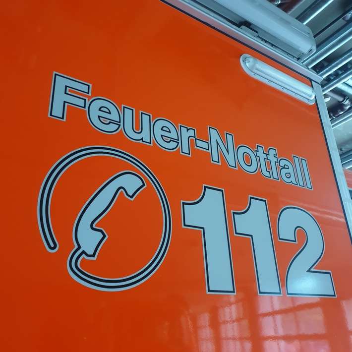 FW-RS: Zimmerbrand in der Burgerstraße