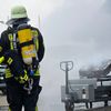 FW Celle: Hochvoltbatterie brennt in Altencelle