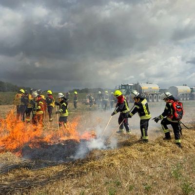 FW-MG: Übungsdienst zur Vegetationsbrandbekämpfung in Hardt und Rasseln