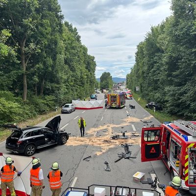 FW Weinheim: Feuerwehr Weinheim im Aufwendiger Feuerwehreinsatz mit technischer Rettung auf der Westtangente