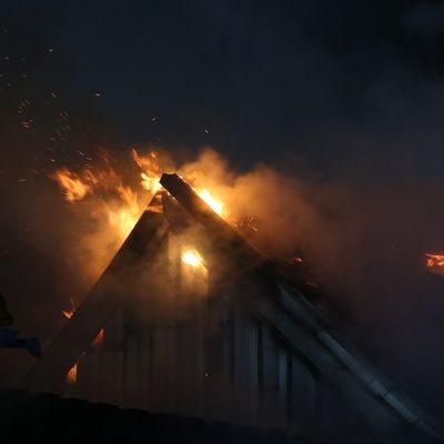 FW Gronau: Scheunenbrand in Epe - eine Unruhige Silvesternacht für die Feuerwehr Gronau