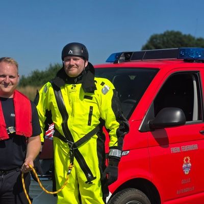 FW Celle: Neue Wasserrettungseinheiten bei der Feuerwehr Celle über an der Aller