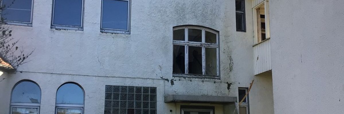 FW Paderborn: Gemeldeter Kellerbrand am Heilandsfrieden