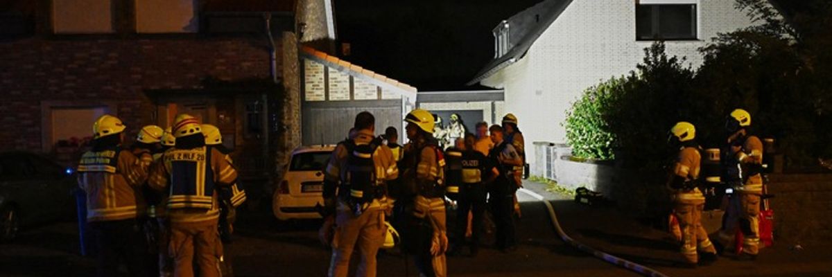 FW Pulheim: Geyen - Gasaustritt in Wohngebiet