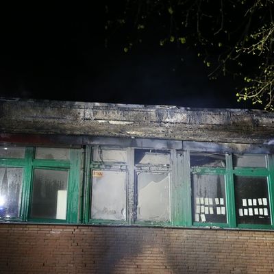 FW Gronau: Nächtlicher Brand am Berufskolleg für Wirtschaft und Verwaltung
