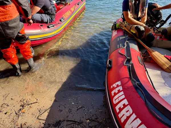 FW Hünxe: Aufwendige Suchaktion nach einem vermissten Schwimmer