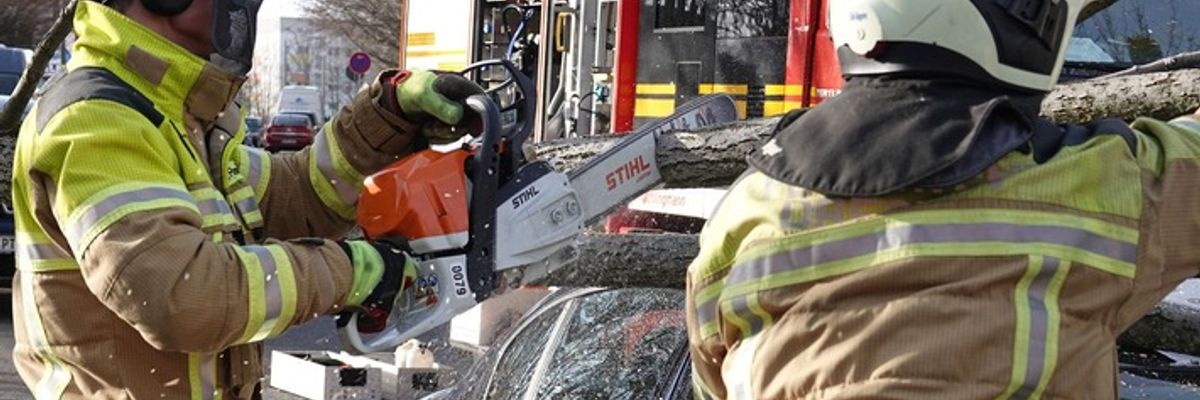 FW Dresden: Informationen zum Einsatzgeschehen von Feuerwehr und Rettungsdienst in der Landeshauptstadt Dresden vom 30. Oktober 2025
