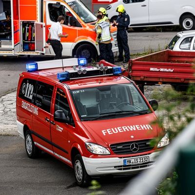 FW-MK: CO Austritt in Wohnhaus, ein Bewohner verstorben