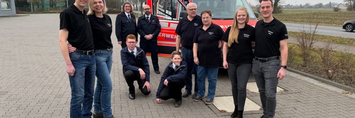 FW-NE: Königshaus Driesch spendet 2.000 Euro an die Jugendfeuerwehr Kaarst