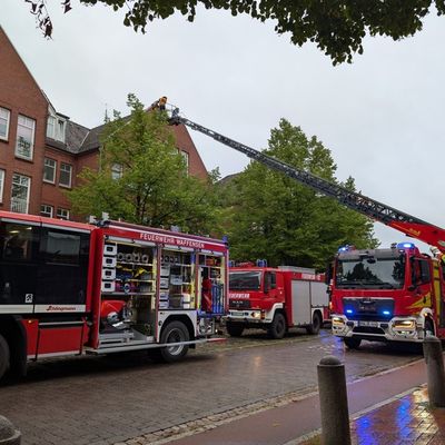 FW-ROW: Kellerbrand mit starker Rauchausbreitung in Rotenburg (Wümme)