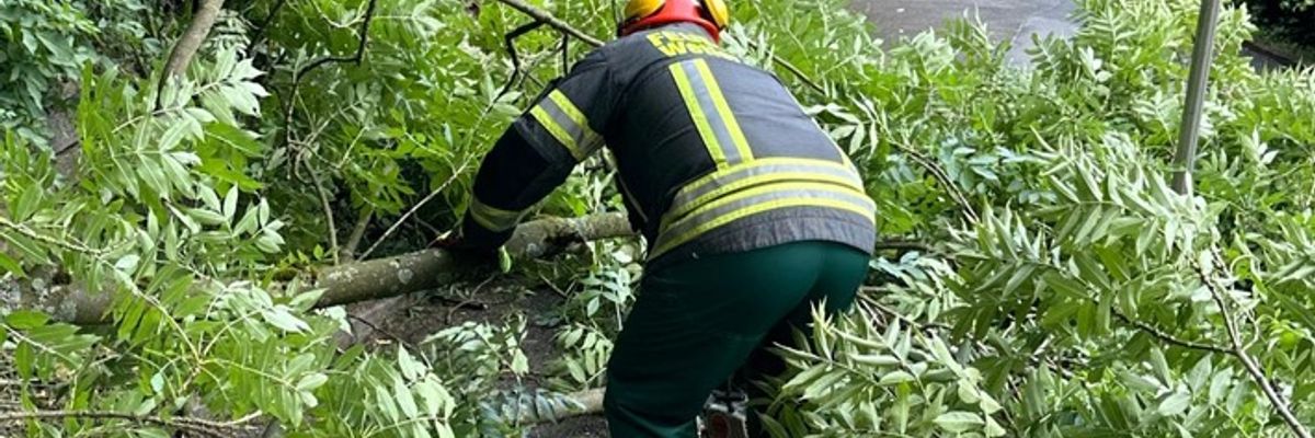 FW-EN: Wetter - unruhiger Pfingstsamstag für die Feuerwehr Wetter (Ruhr)