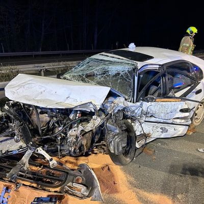 FW Ratingen: Schwerer Verkehrsunfall auf der BAB 3 mit fünf verletzten Personen