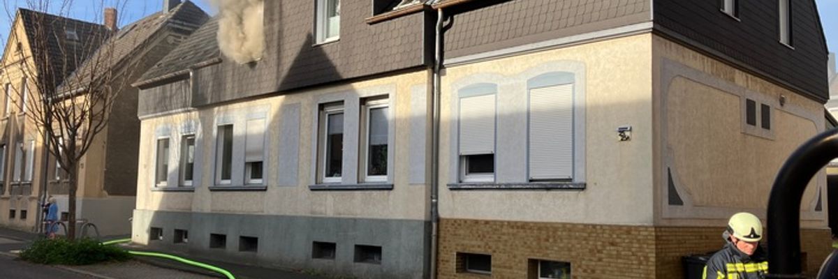 FW-BO: Küchenbrand mit massiver Rauchentwicklung in Bochum Werne