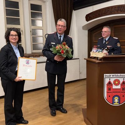 FW-OLL: Kameradschaftlicher Weihnachtsabend des Kreisfeuerwehrverbandes im historischen Rathausssaal in Wildeshausen