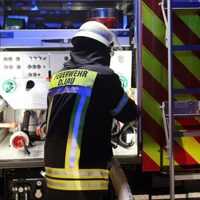 FW Hambühren: Oldauer Feuerwehrleute trainieren anspruchsvolles Einsatzszenario im Strandbad Ovelgönne
