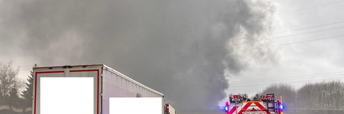 FW-GLA: Auffahrunfall auf der A2 - LKW in Vollbrand (Erstmeldung)