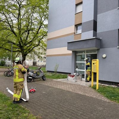 FW Weinheim: Brandmeldeanlage und Feuermeldung fordern die Feuerwehr Weinheim
