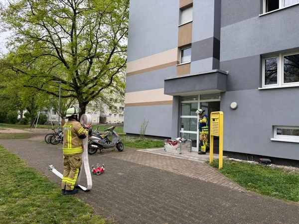 FW Weinheim: Brandmeldeanlage und Feuermeldung fordern die Feuerwehr Weinheim