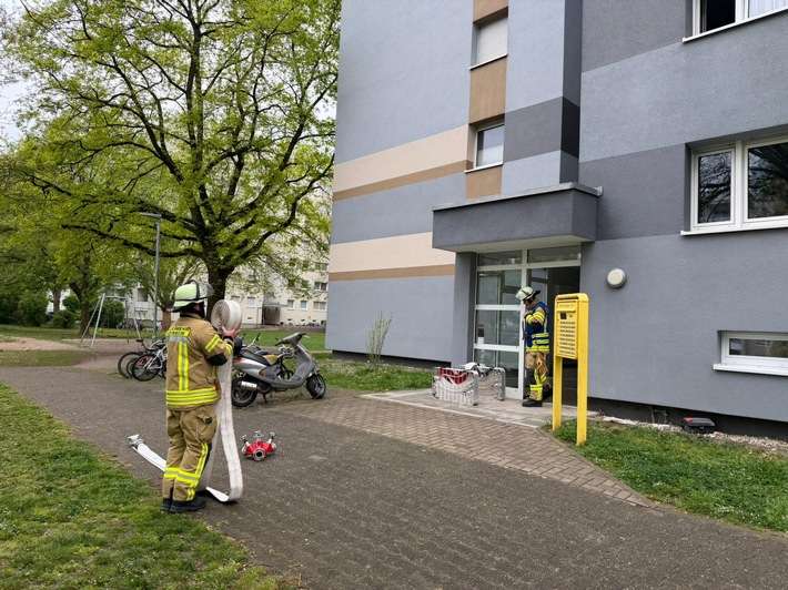 FW Weinheim: Brandmeldeanlage und Feuermeldung fordern die Feuerwehr Weinheim