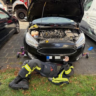 Feuerwehr MTK: Von Gasgeruch bis Fahrzeugbrand - Hattersheimer Feuerwehren mehrfach gefordert