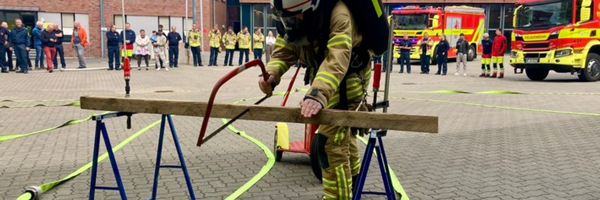 FW Ratingen: Mit Haltung und Herz - Brandamtsrat Jan Neumann verabschiedet sich in den Ruhestand