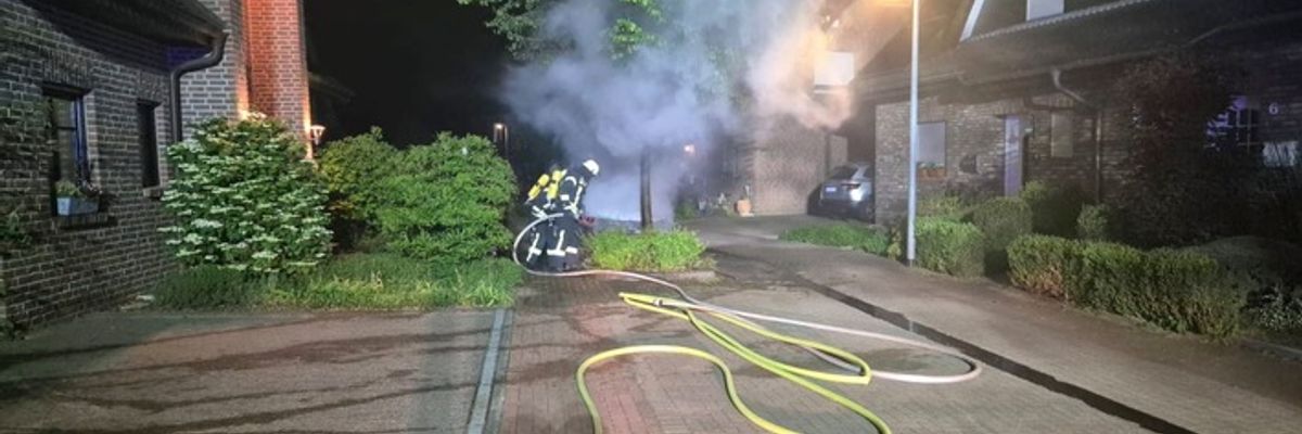 FW Sonsbeck: PKW-Brand in Labbeck