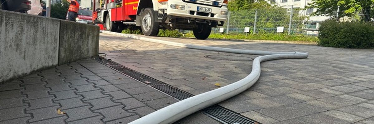 FW Weinheim: Heftiges Unwetter sorgt für mehrere Feuerwehreinsätze Tiefgaragen, Keller und Straßen betroffen