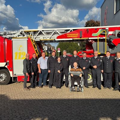 FW Tönisvorst: Feuerwehr Tönisvorst ehrt langjährige Mitglieder - Zwei Tage voller Dank und Anerkennung