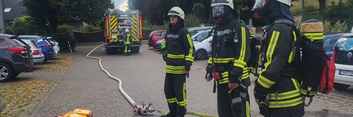 FW-EN: Gemeldeter Wohnungsbrand mit mehrfacher Menschenrettung