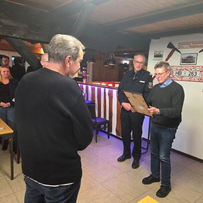 FW Bremerhaven: Jahreshauptversammlung der Freiwilligen Feuerwehr Weddewarden - Ehrung für 60 Jahre Mitgliedschaft