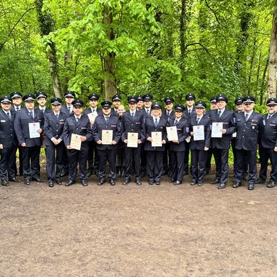 FW-OLL: Himmelfahrtsausmarsch startet 5 Uhr in der früh - neue Uniform der Feuerwehr Wildeshausen im Einsatz
