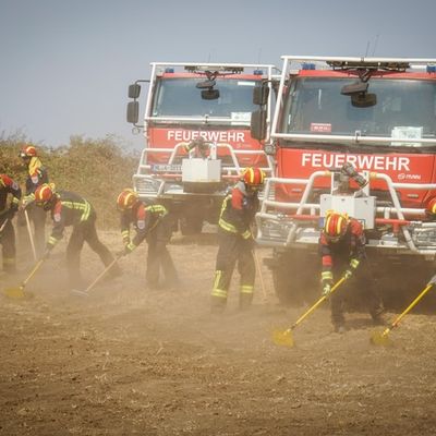 FW-BN: 2. Folgemeldung Feuerwehren aus Bonn, Düsseldorf, Leverkusen, Königswinter und Ratingen auf dem Weg zu Waldbrandeinsatz in Spanien