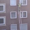FW Voerde: Die Feuerwehr Voerde rettete Katze aus misslicher Lage