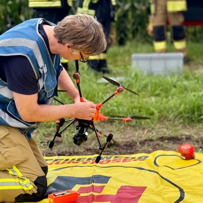 FW-OLL: UAV-Einheiten üben in Huntlosen die Zusammenarbeit - vier Drohnen gleichzeitig in der Luft