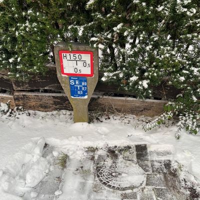 FW Celle: Hydranten vom Schnee befreien