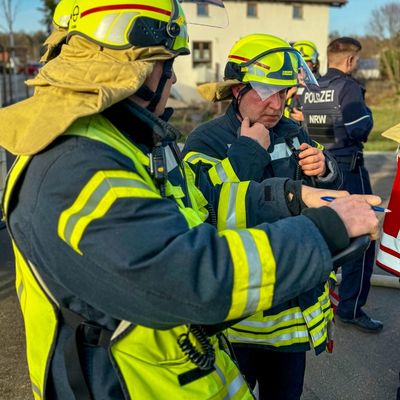 FW Kreuzau: Kellerbrand in Untermaubach Menschenleben in Gefahr /Vollalarm für die Feuerwehr Kreuzau