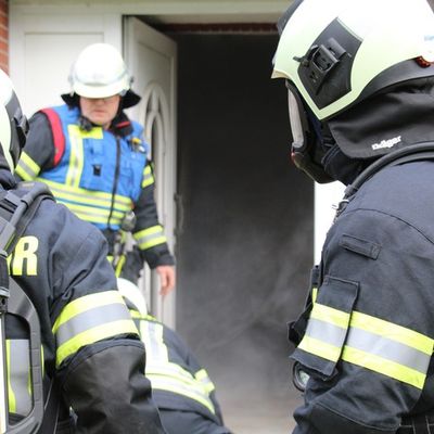 FW-AUR: Grenzüberschreitende Einsatzübung intensiviert Zusammenarbeit