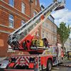 FW-E: Wohnungsbrand mit umfangreicher Menschenrettung in Essen-Steele - fünf Personen verletzt