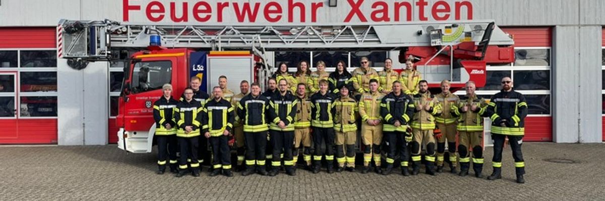 FW Xanten: Erfolgreicher Abschluss der Module 1 und 2 der interkommunalen Truppmannausbildung