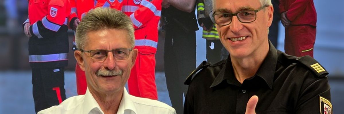 FW Bremerhaven: Dank des Feuwehrwehrdezernenten und des Leiters der Feuerwehr Bremerhaven an die eingesetzten Einsatzkräfte auf der SAiL 2025